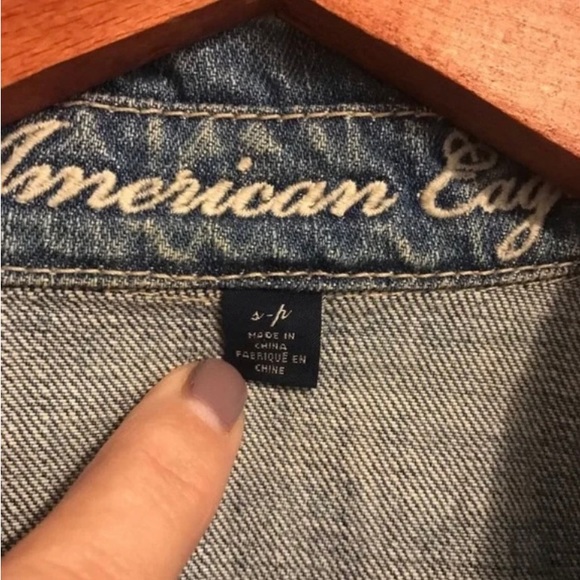 Little Girls American Eagle Denim Jean Jacket. Boho. Grommet embellishments - Picture 6 of 6